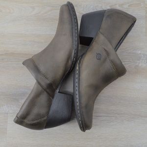 Born ankle boots